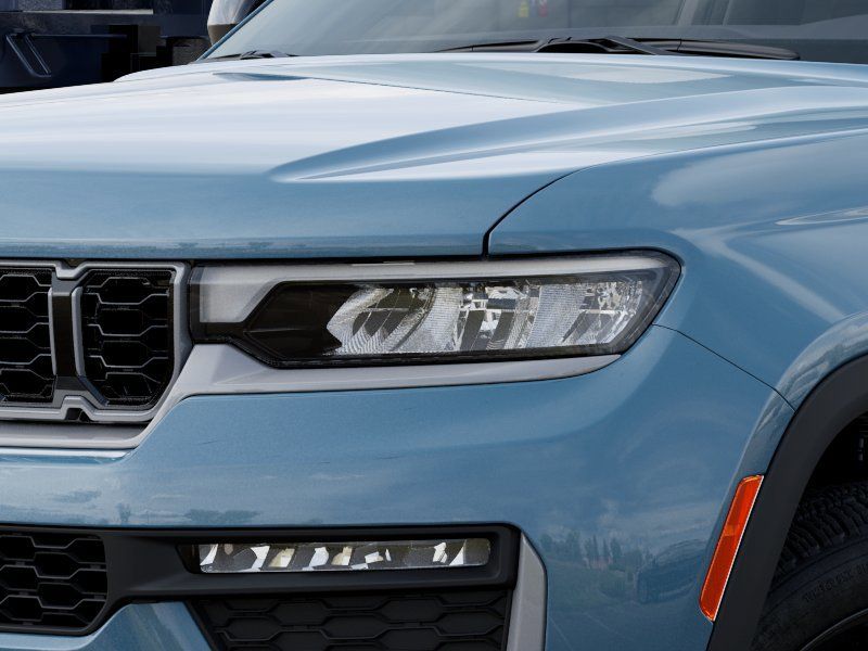 Thumbnail: 2026 Jeep Grand Cherokee - 15