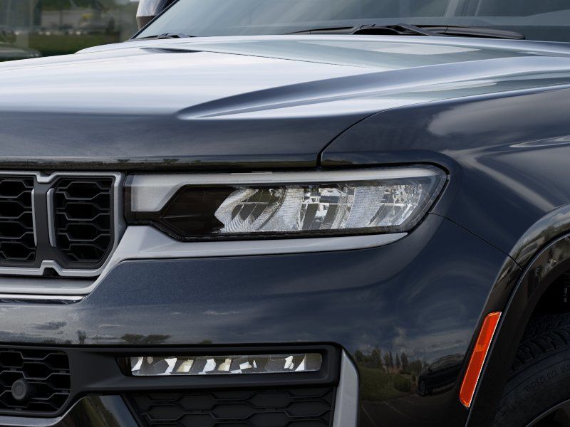 Thumbnail: 2026 Jeep Grand Cherokee - 16