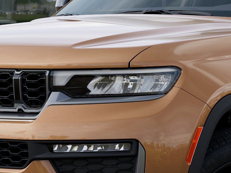 Thumbnail: 2026 Jeep Grand Cherokee - 18