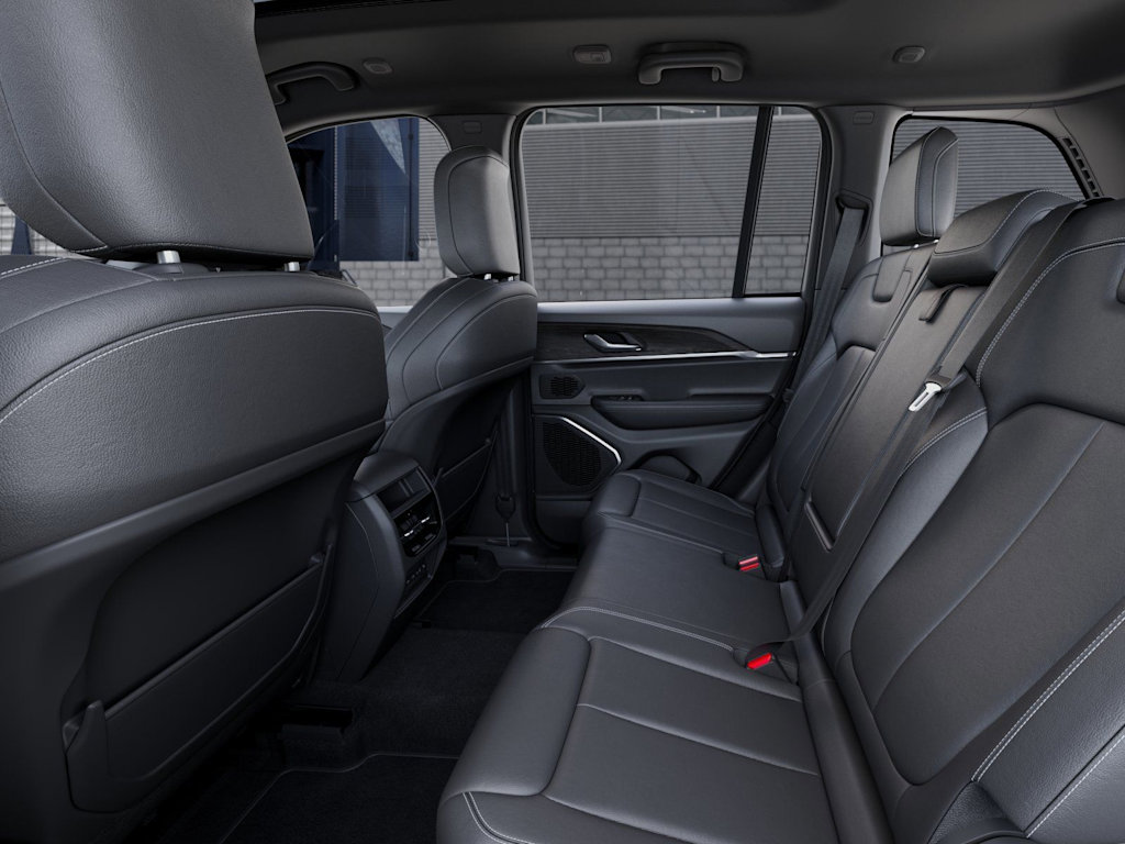 Thumbnail: 2026 Jeep Grand Cherokee - 11