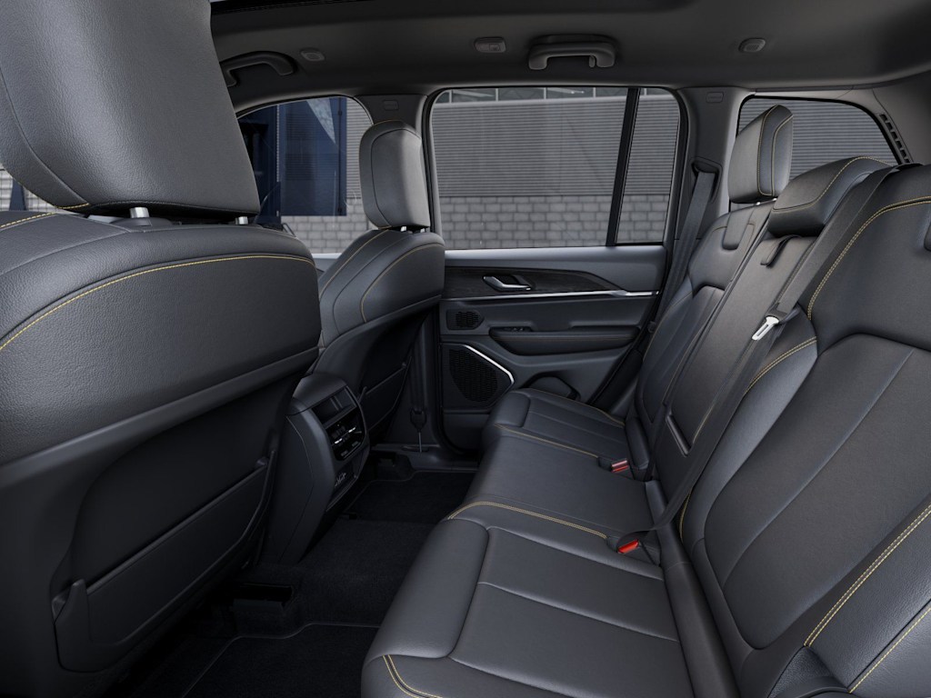 Thumbnail: 2026 Jeep Grand Cherokee - 11