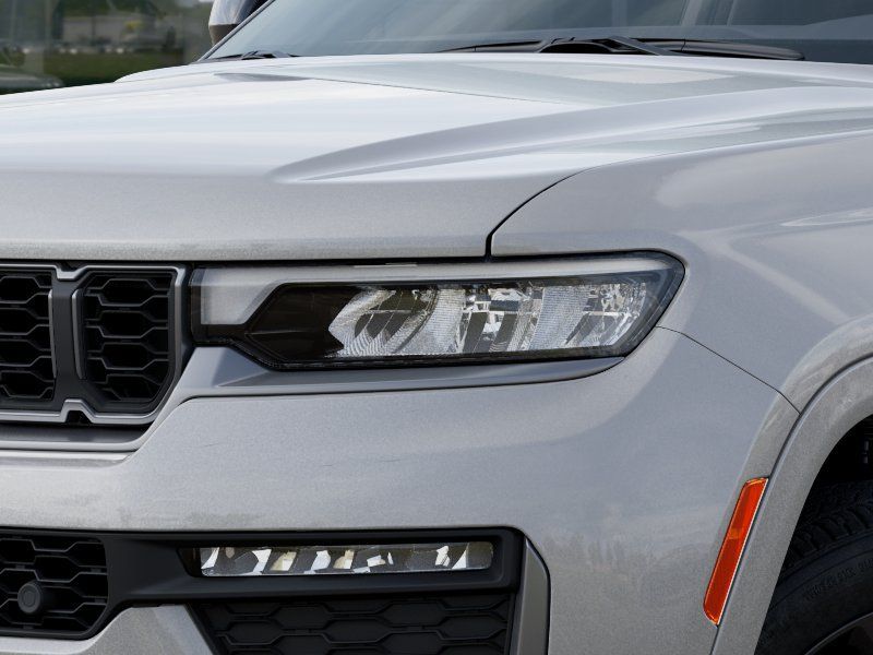 Thumbnail: 2026 Jeep Grand Cherokee - 17