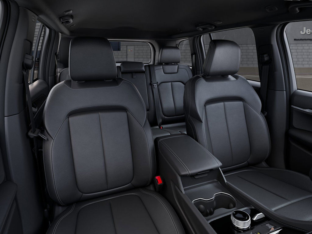 Thumbnail: 2026 Jeep Grand Cherokee - 9