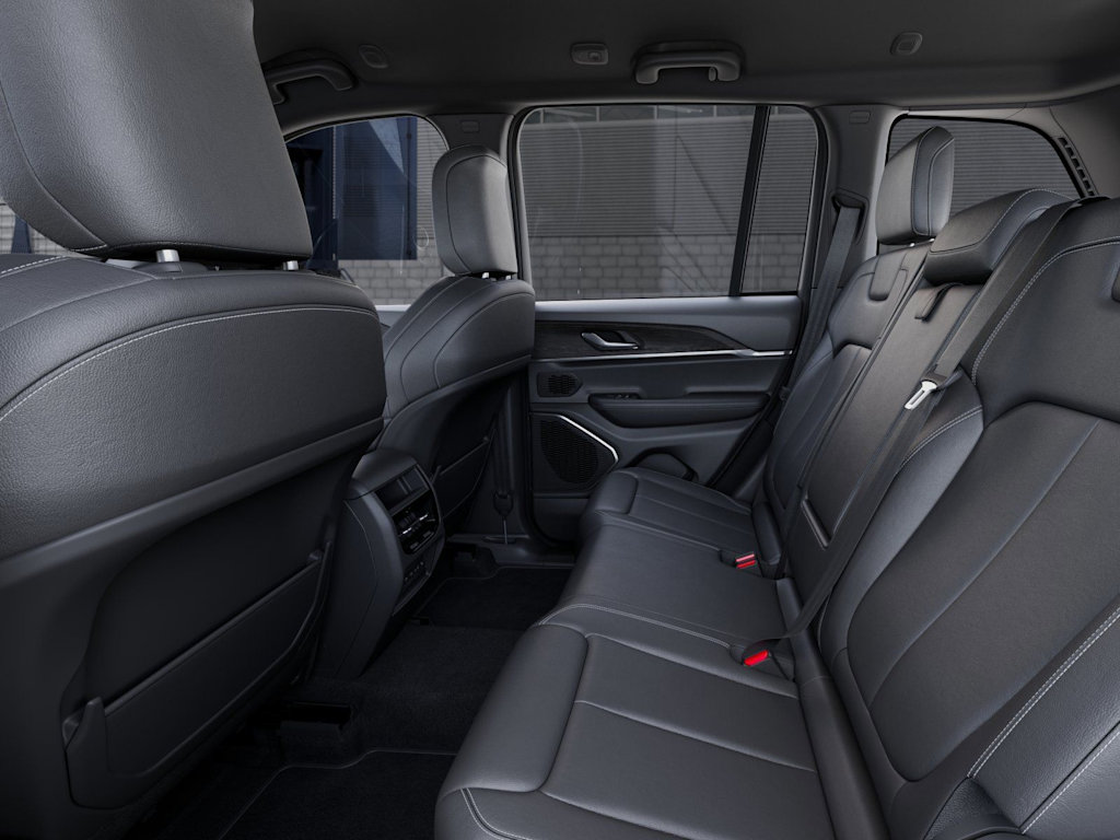 Thumbnail: 2026 Jeep Grand Cherokee - 11