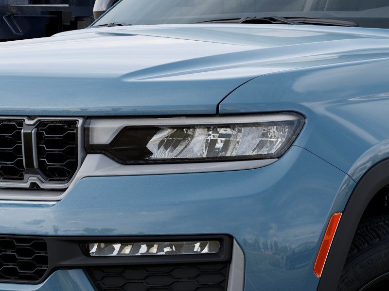 Thumbnail: 2026 Jeep Grand Cherokee - 16