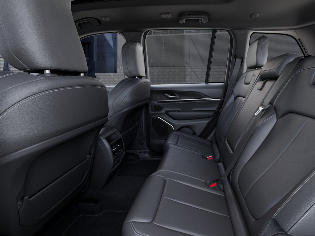 Thumbnail: 2026 Jeep Grand Cherokee - 11