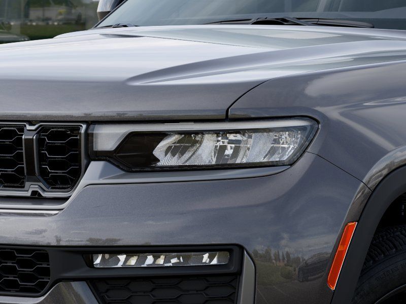 Thumbnail: 2026 Jeep Grand Cherokee - 16