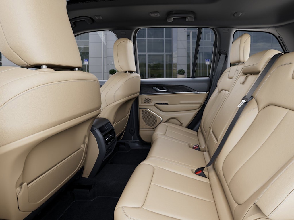 Thumbnail: 2026 Jeep Grand Cherokee - 24