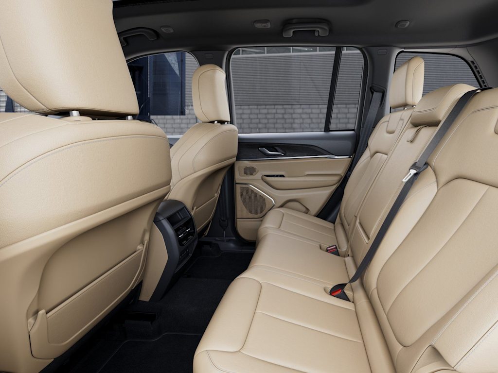 Thumbnail: 2026 Jeep Grand Cherokee - 11