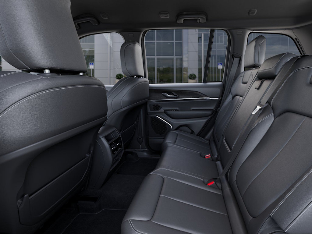 Thumbnail: 2026 Jeep Grand Cherokee - 11
