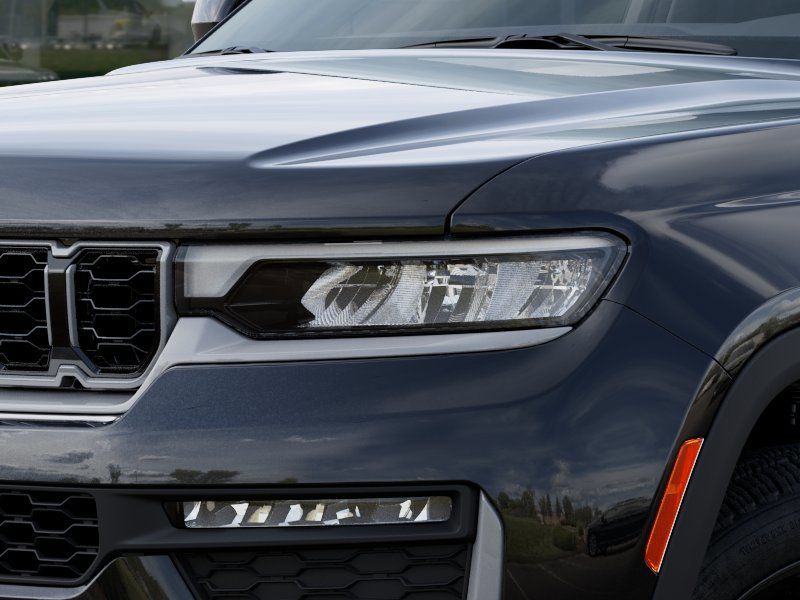 Thumbnail: 2026 Jeep Grand Cherokee - 17