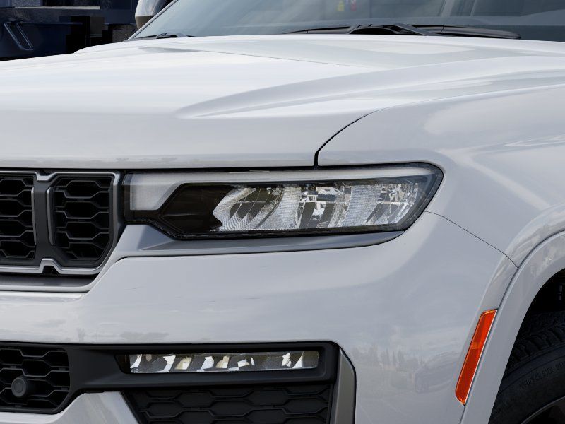 Thumbnail: 2026 Jeep Grand Cherokee - 16