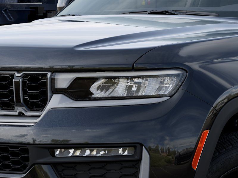 Thumbnail: 2026 Jeep Grand Cherokee - 16