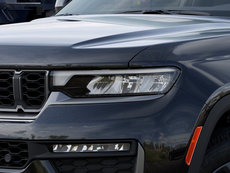 Thumbnail: 2026 Jeep Grand Cherokee - 16