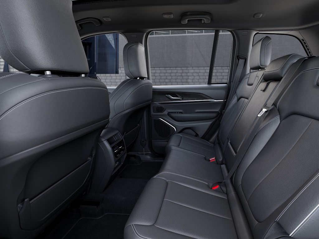 Thumbnail: 2026 Jeep Grand Cherokee - 10