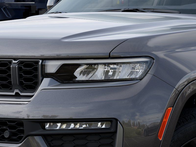 Thumbnail: 2026 Jeep Grand Cherokee - 16