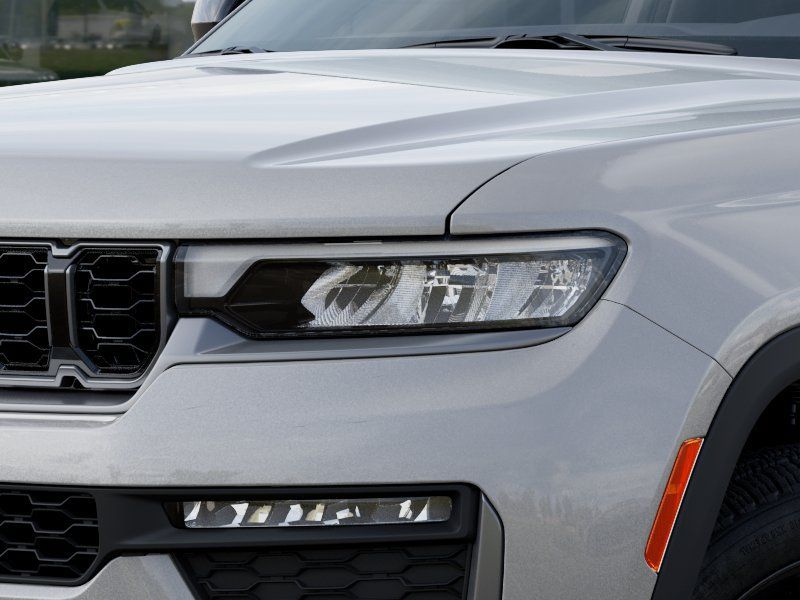 Thumbnail: 2026 Jeep Grand Cherokee - 16