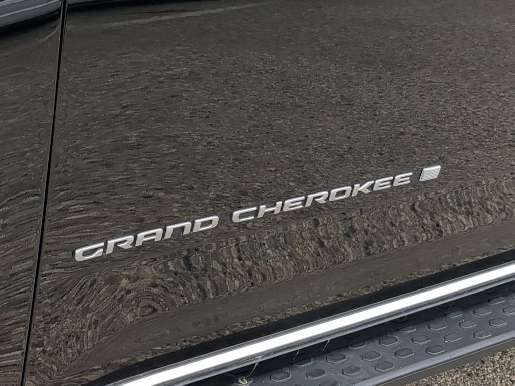 Thumbnail: 2024 Jeep Grand Cherokee - 23