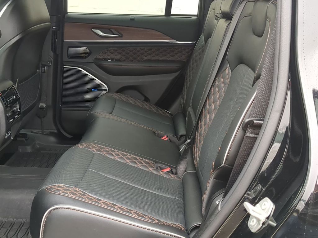 Thumbnail: 2024 Jeep Grand Cherokee - 11