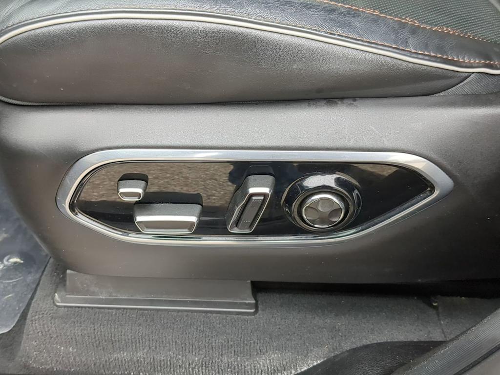 Thumbnail: 2024 Jeep Grand Cherokee - 24