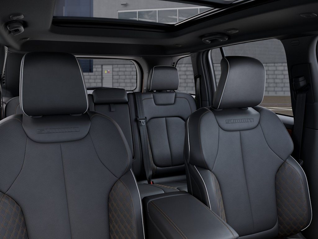 Thumbnail: 2026 Jeep Grand Cherokee - 26