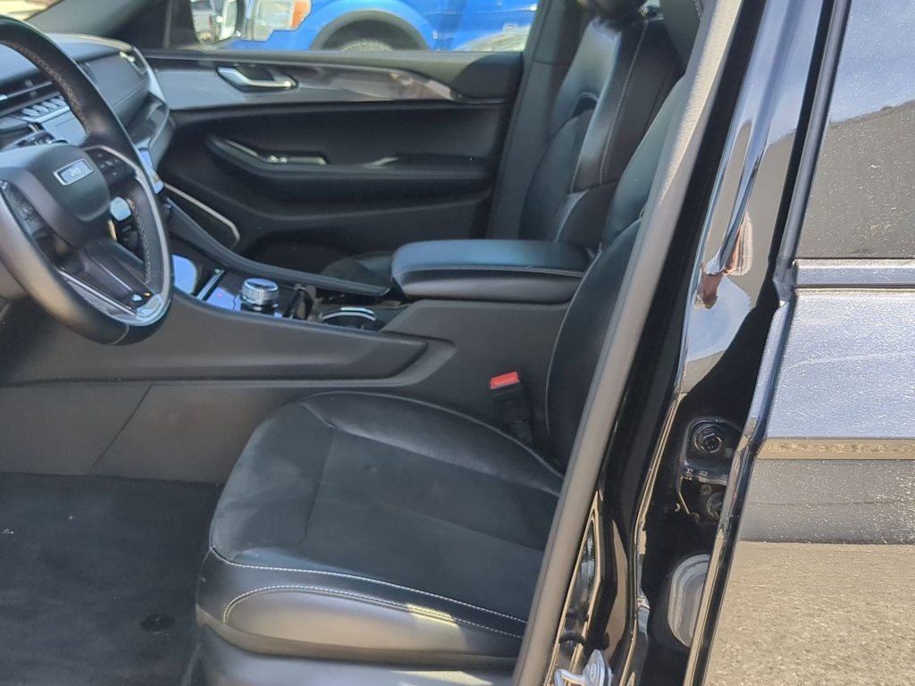 Thumbnail: 2021 Jeep Grand Cherokee L - 10