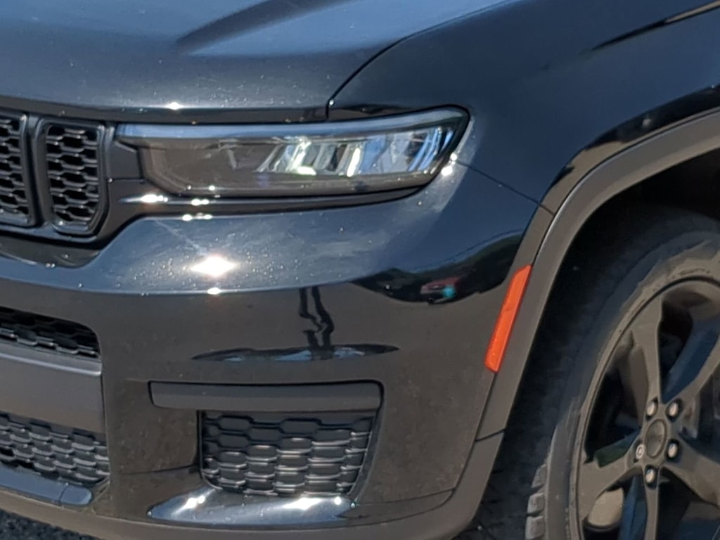 Thumbnail: 2021 Jeep Grand Cherokee L - 23