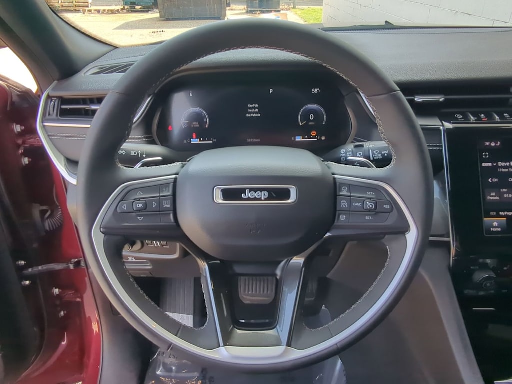 Thumbnail: 2023 Jeep Grand Cherokee L - 13