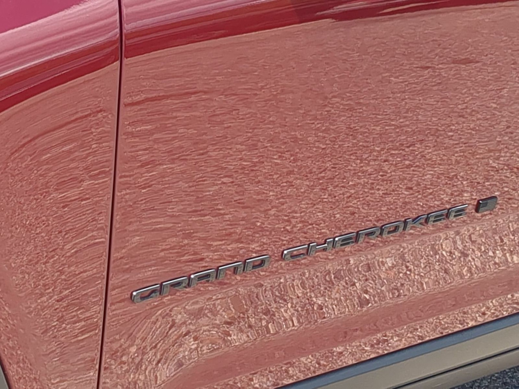 Thumbnail: 2023 Jeep Grand Cherokee L - 23