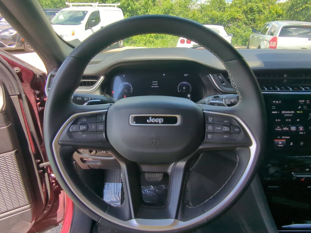 Thumbnail: 2023 Jeep Grand Cherokee L - 13