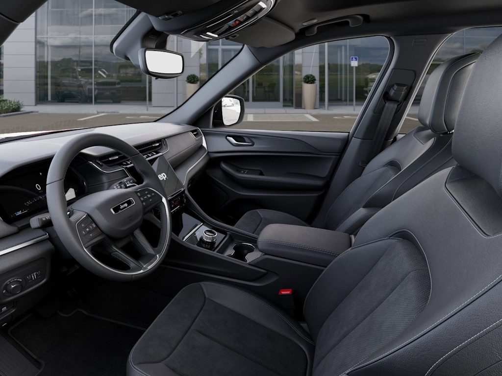 Thumbnail: 2025 Jeep Grand Cherokee L - 24