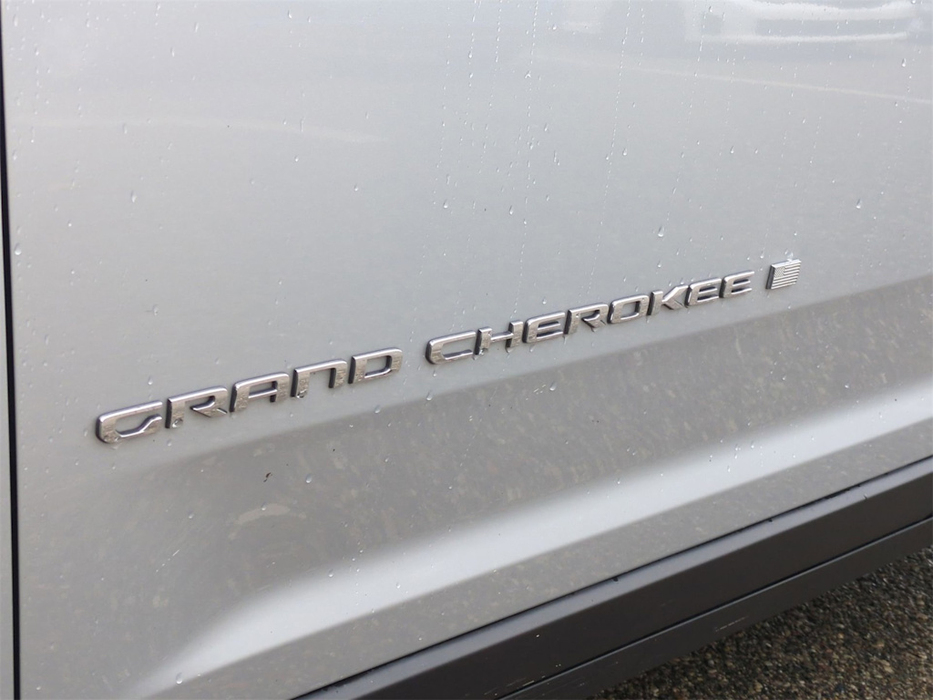 Thumbnail: 2022 Jeep Grand Cherokee L - 25