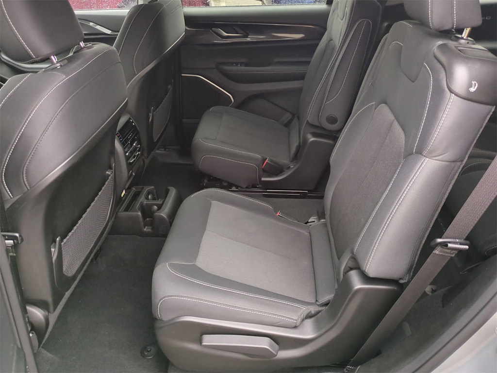 Thumbnail: 2022 Jeep Grand Cherokee L - 12