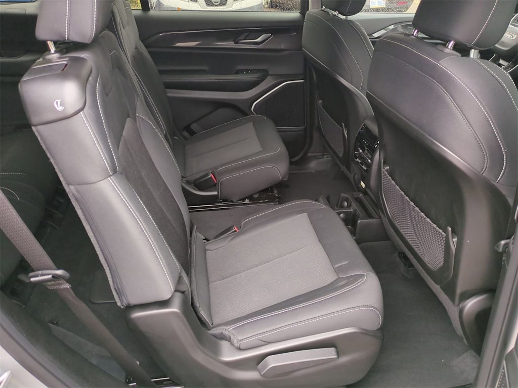 Thumbnail: 2022 Jeep Grand Cherokee L - 27