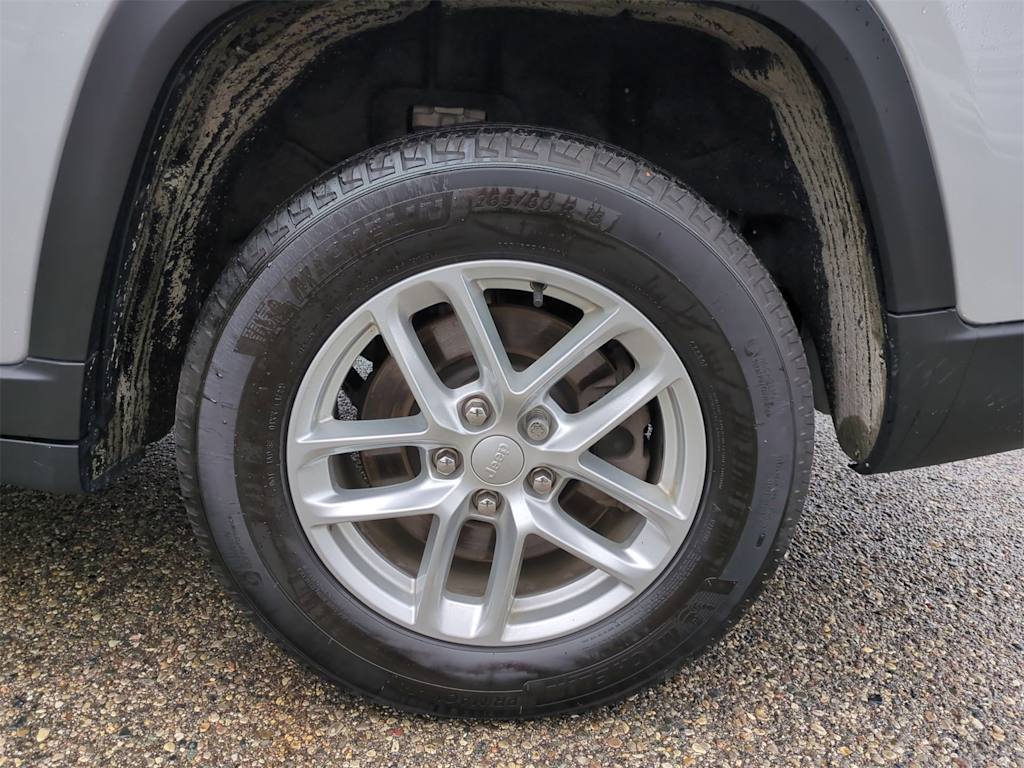 Thumbnail: 2022 Jeep Grand Cherokee L - 8