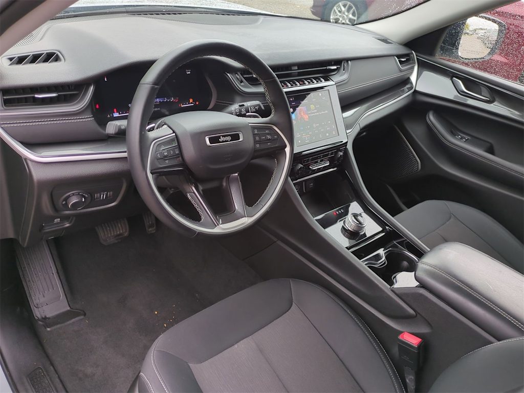 Thumbnail: 2022 Jeep Grand Cherokee L - 2
