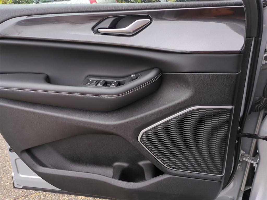 Thumbnail: 2022 Jeep Grand Cherokee L - 33