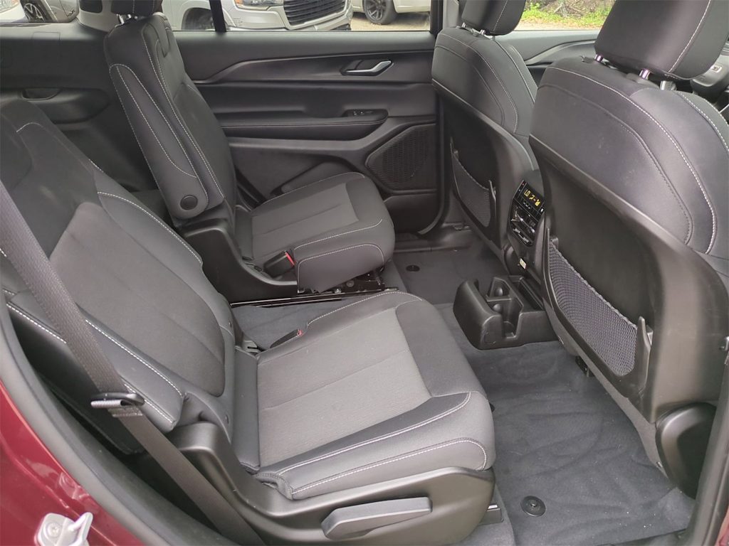 Thumbnail: 2023 Jeep Grand Cherokee L - 29