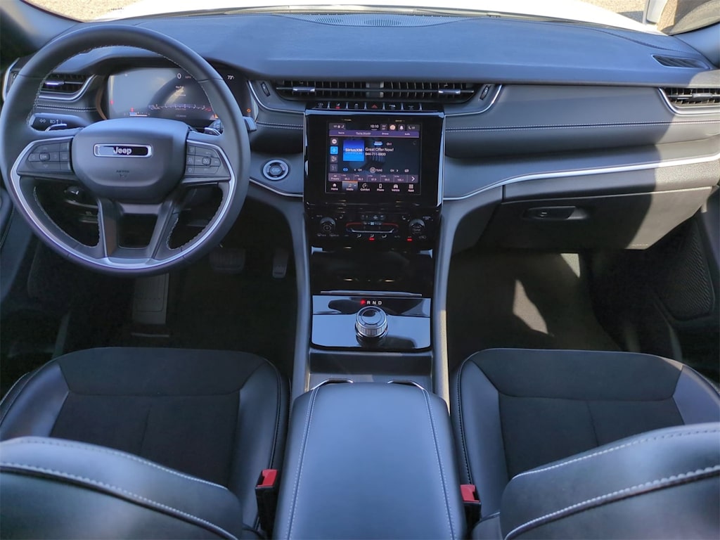 Thumbnail: 2023 Jeep Grand Cherokee L - 9