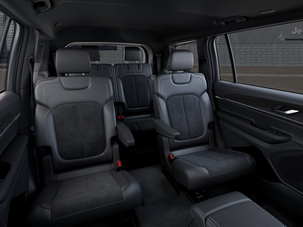 Thumbnail: 2026 Jeep Grand Cherokee L - 10