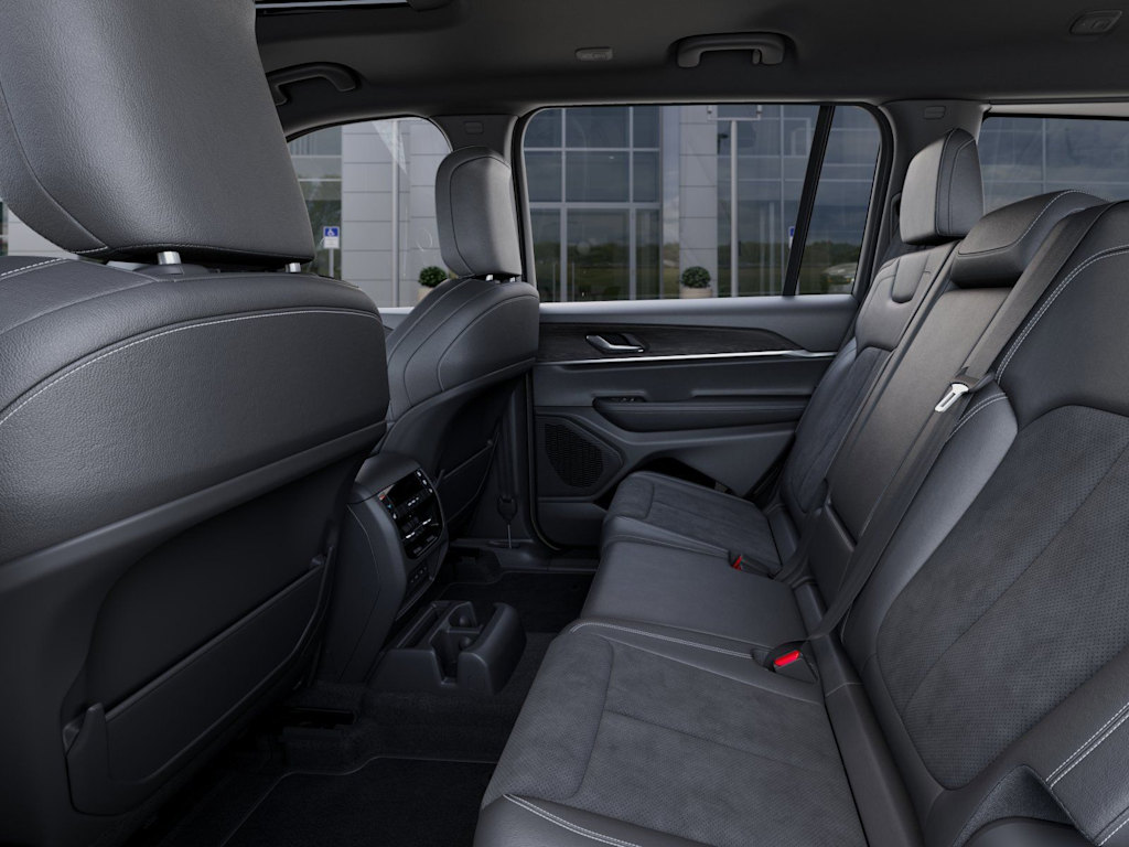 Thumbnail: 2026 Jeep Grand Cherokee L - 11