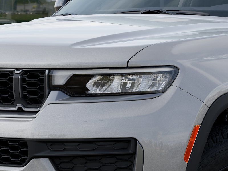 Thumbnail: 2026 Jeep Grand Cherokee L - 18