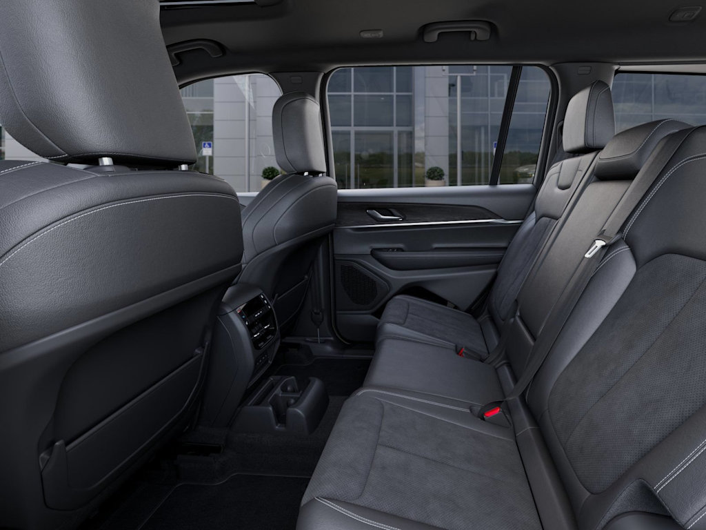 Thumbnail: 2026 Jeep Grand Cherokee L - 11