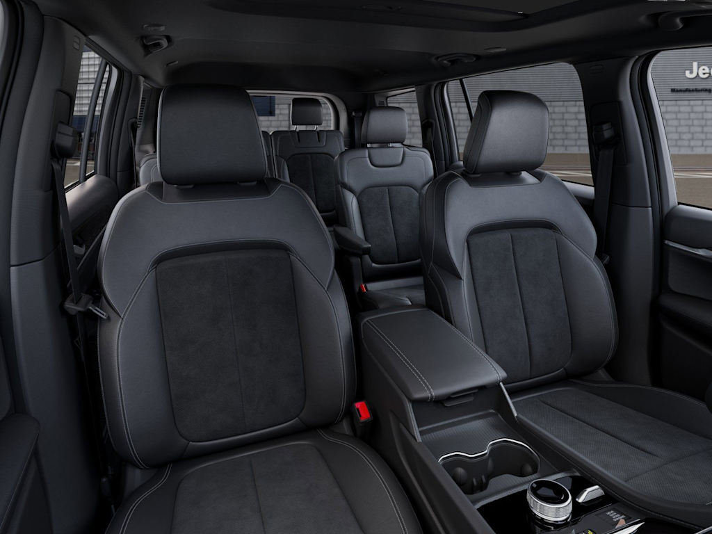 Thumbnail: 2026 Jeep Grand Cherokee L - 9