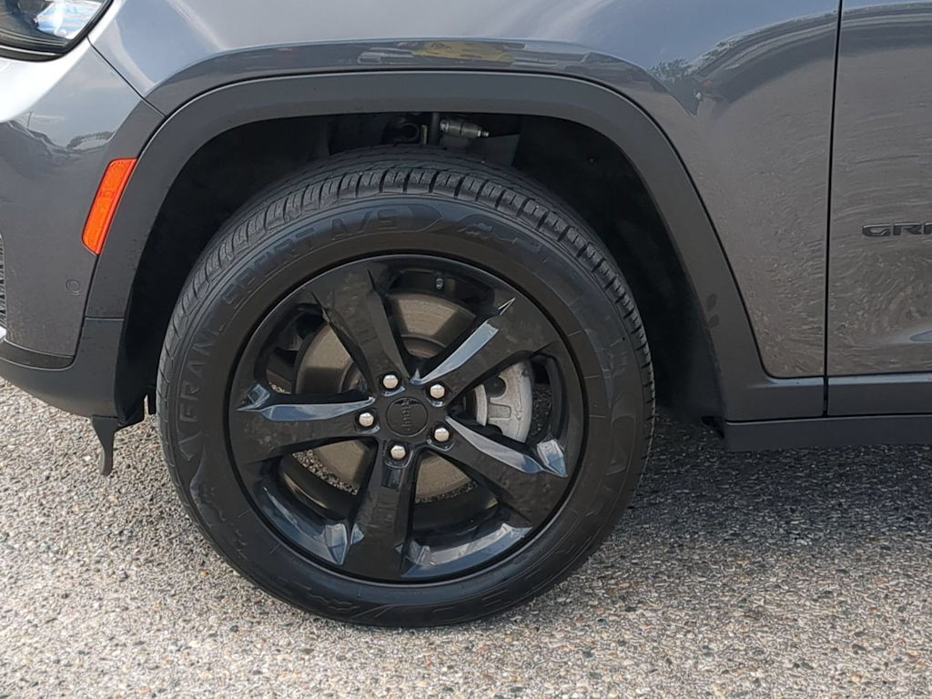 Thumbnail: 2023 Jeep Grand Cherokee L - 8