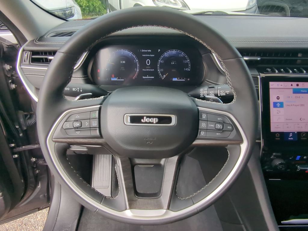 Thumbnail: 2023 Jeep Grand Cherokee L - 13