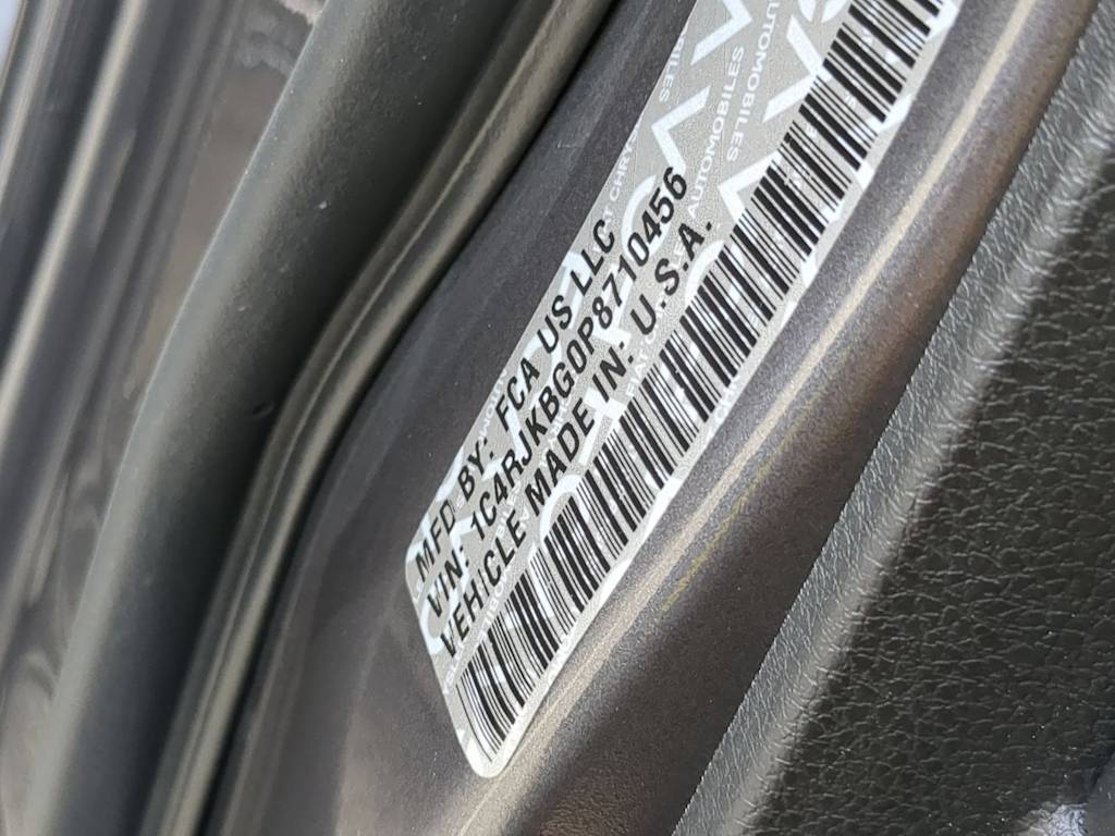 Thumbnail: 2023 Jeep Grand Cherokee L - 32
