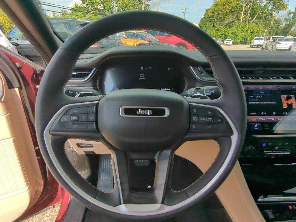 Thumbnail: 2023 Jeep Grand Cherokee L - 12