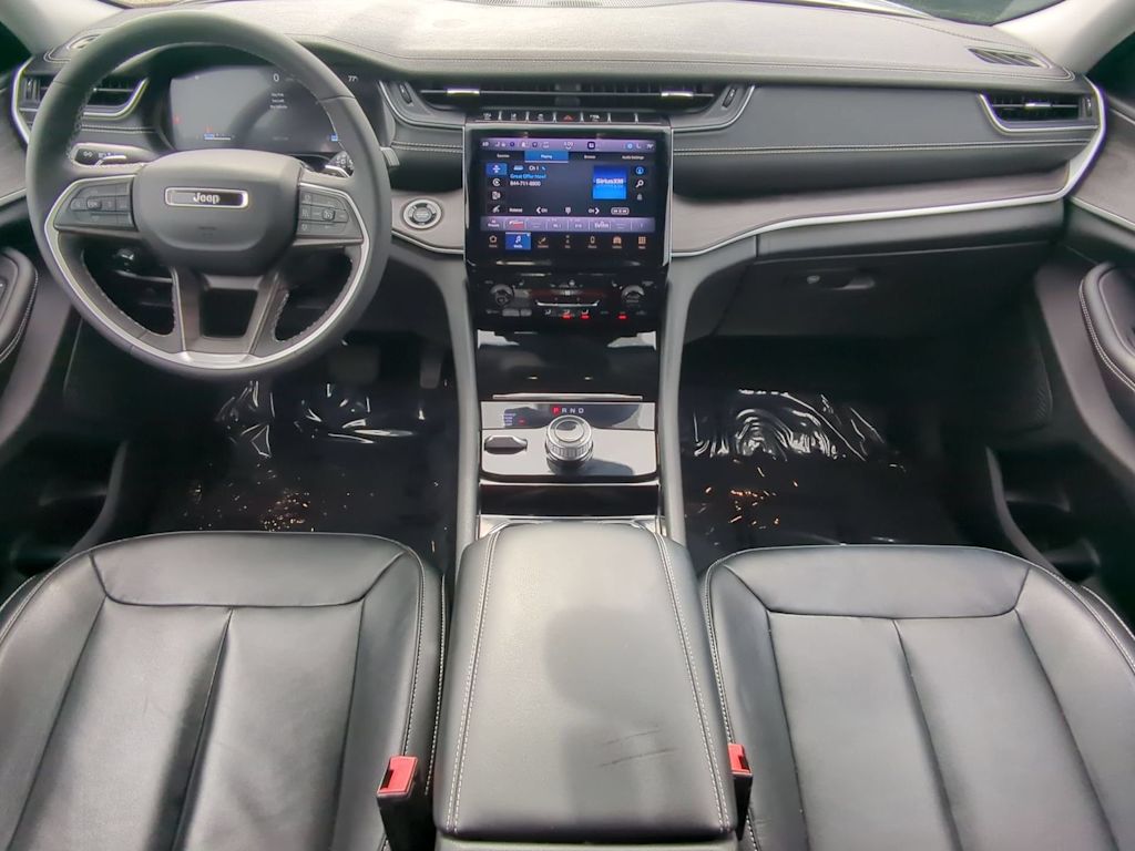 Thumbnail: 2023 Jeep Grand Cherokee L - 9