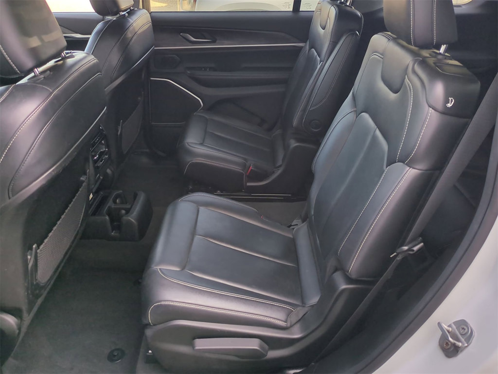 Thumbnail: 2022 Jeep Grand Cherokee L - 27